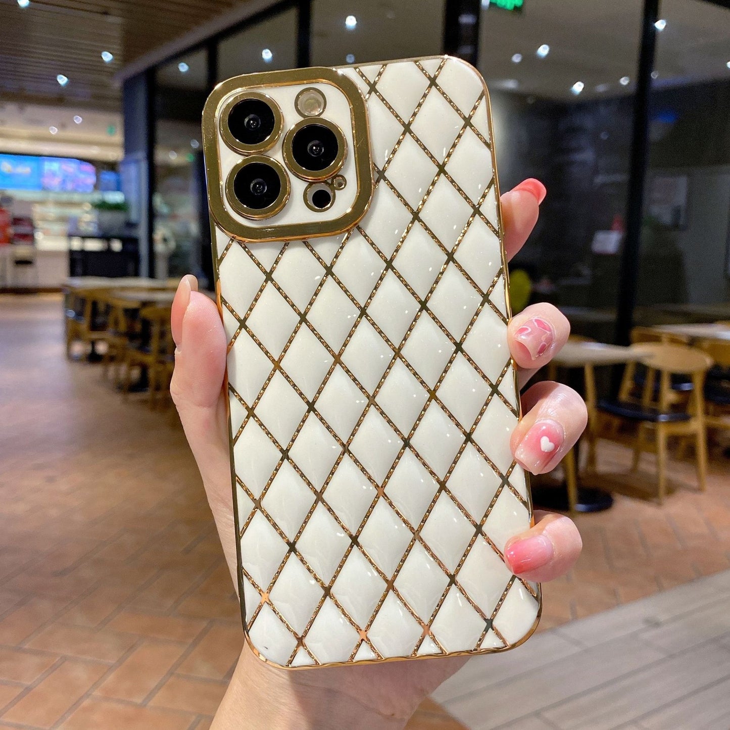 Luxury Electroplated 6D Diamond Phone Case – Stylish Protective Cover for Smartphones